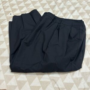 Universal standard black Estella pleated crop pants